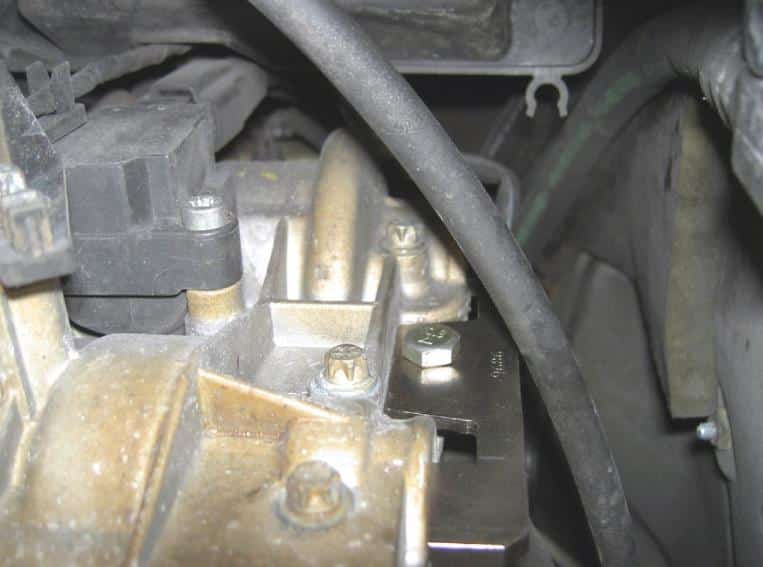 Set TDC and lock the camshaft — photo 1