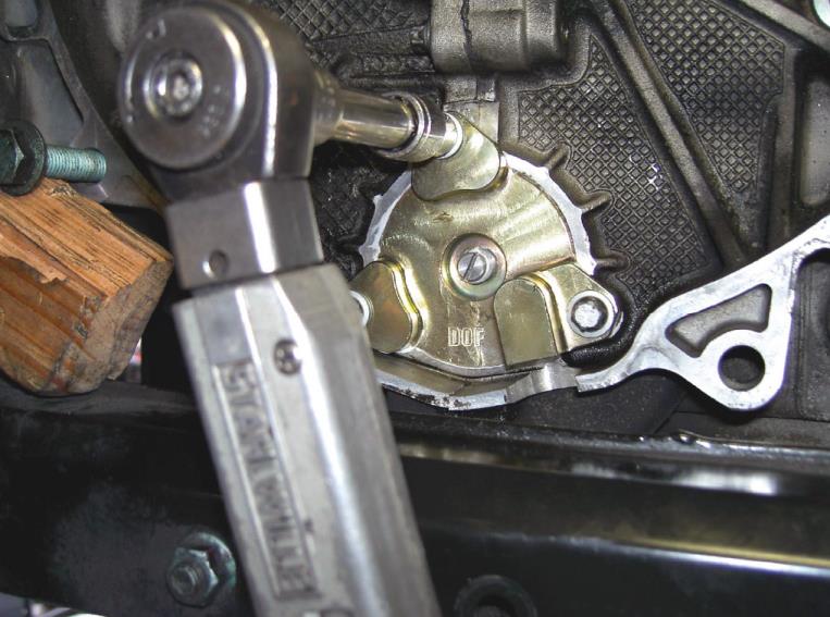 Torque the flange bolts — photo 1