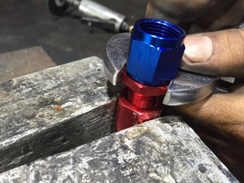 Tighten the AN fittings — photo 1
