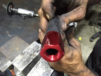 Insert the hoses into the AN8 fittings — photo 1
