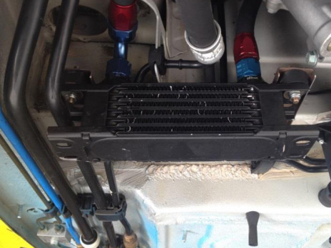 Connect the second return hose — photo 3